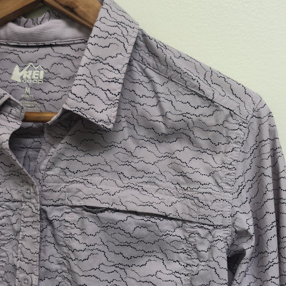 REI Button down sun shirt - Picture 2 of 9